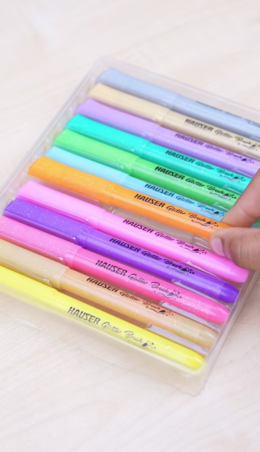 Hauser Artz GLITTER BRUSH PEN  12 Shades
